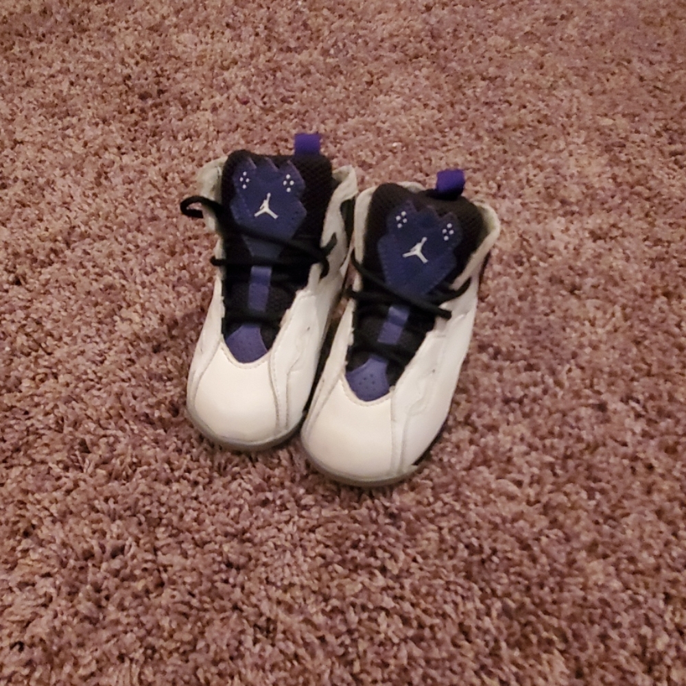 Kids jordans